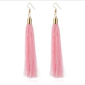 ⬇️NWT Long Tassel Earrings! •PINK •BOUTIQUE Item!